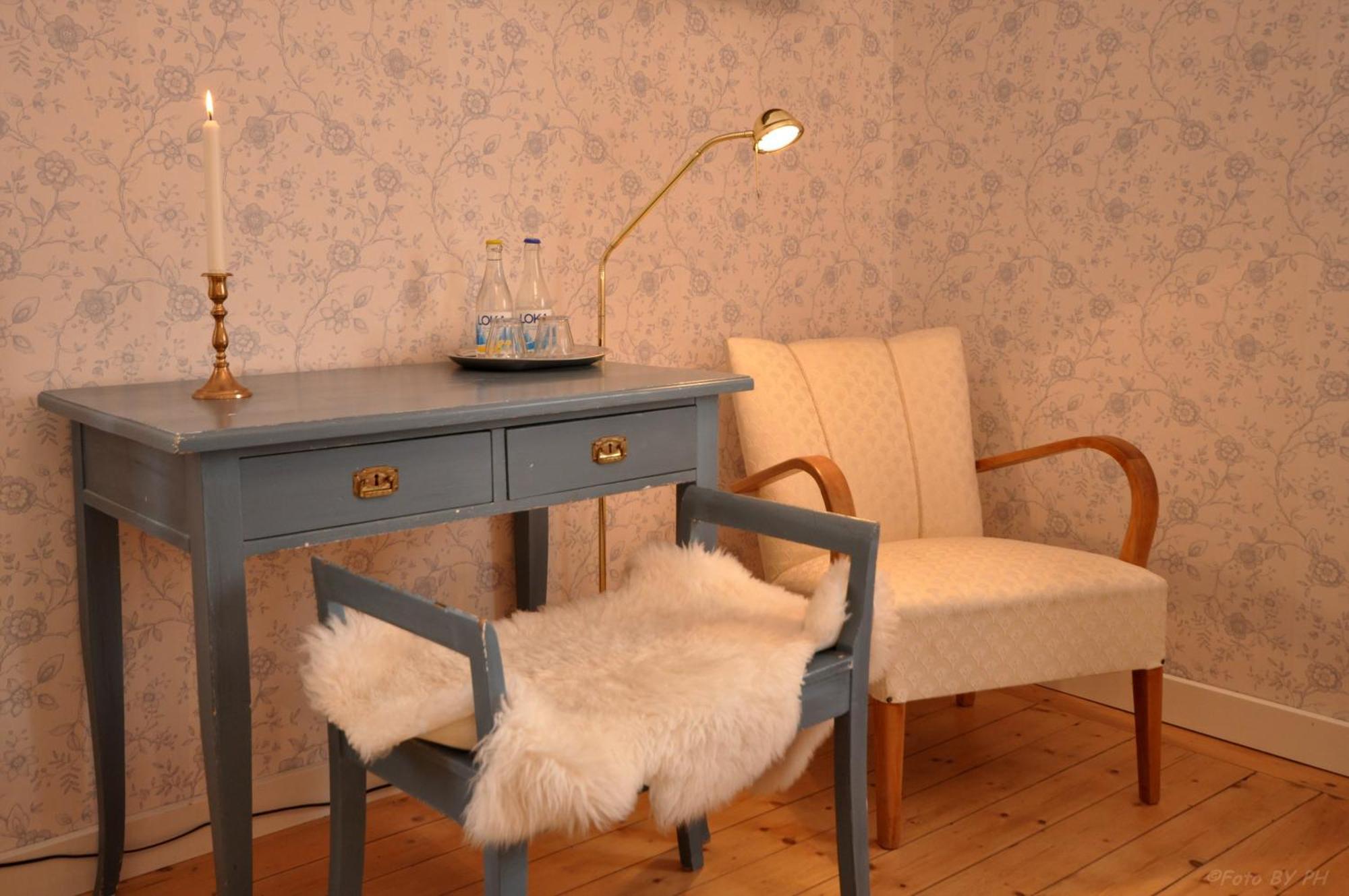 Pensionat Praestgarden Töreboda Extérieur photo