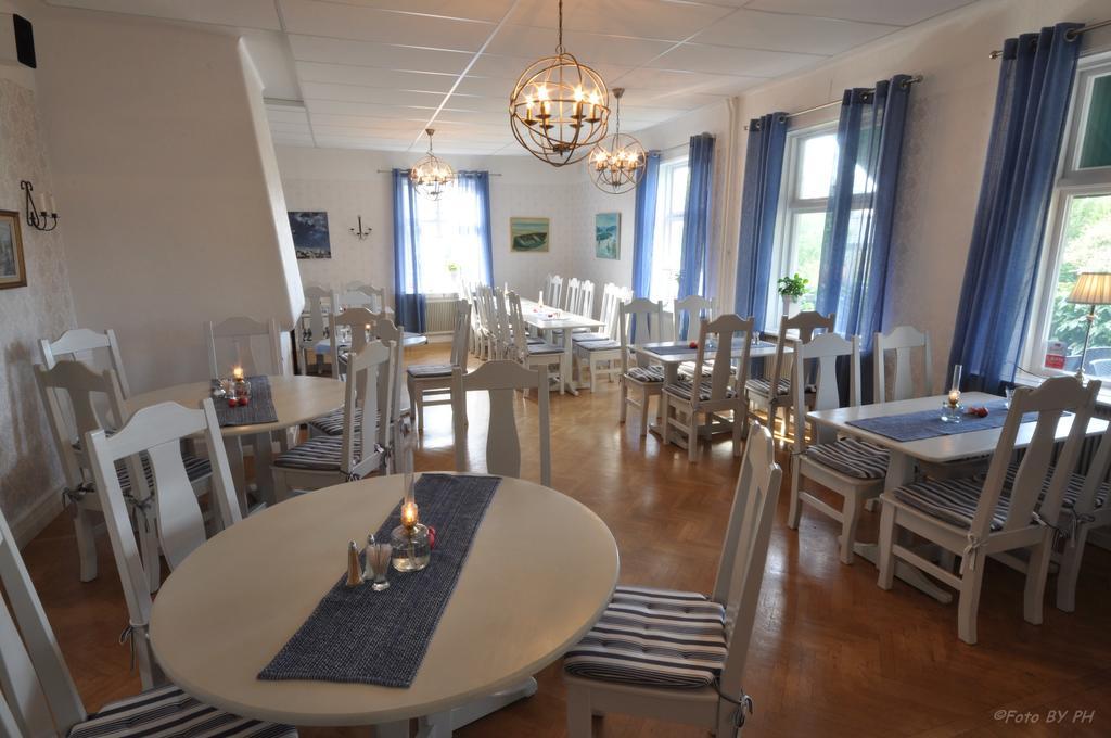 Pensionat Praestgarden Töreboda Extérieur photo