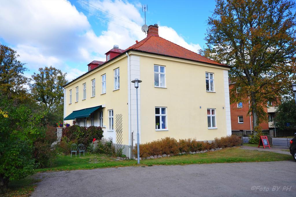 Pensionat Praestgarden Töreboda Extérieur photo